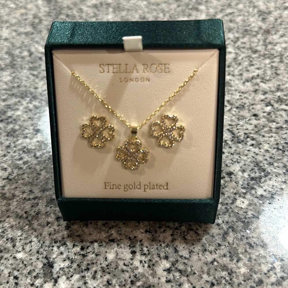 Stella Rose Fine Gold Plated Clover set